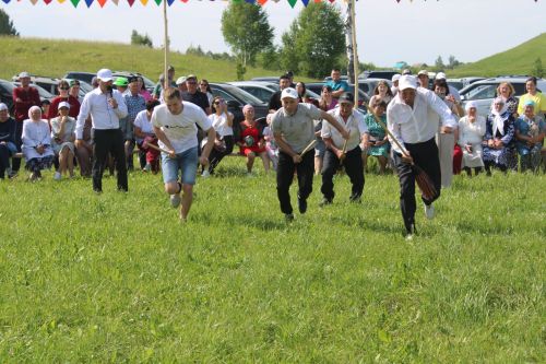 Югары Кибәхуҗада хатын-кызлар да бил алышты