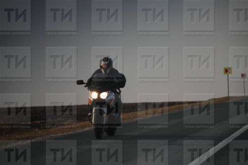 Мотоциклда йөрүчеләрне куркынычсызлык чараларын үтәргә чакырабыз