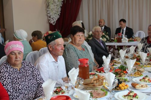 8 июль көнне Гаилә, мәхәббәт һәм тугрылык көнен билгеләп үтәчәкбез