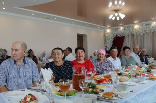 8 июль көнне Гаилә, мәхәббәт һәм тугрылык көнен билгеләп үтәчәкбез