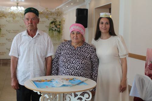 8 июль көнне Гаилә, мәхәббәт һәм тугрылык көнен билгеләп үтәчәкбез