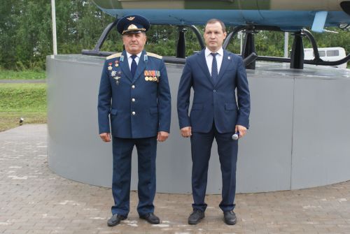 Күкләрне иңләүчеләр…