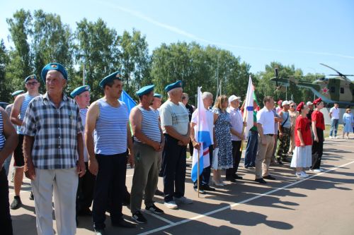 Батыр, курку белмәс егетләр гаскәре