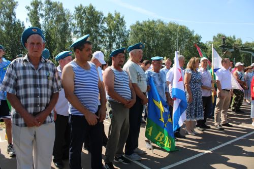 Батыр, курку белмәс егетләр гаскәре
