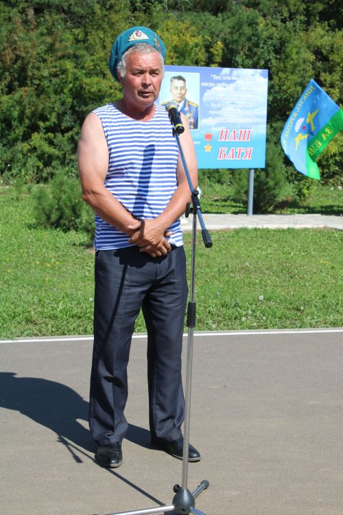 Батыр, курку белмәс егетләр гаскәре