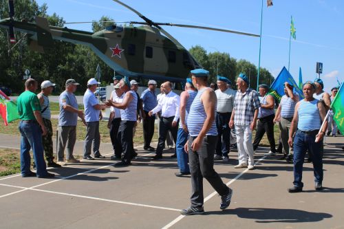 Батыр, курку белмәс егетләр гаскәре