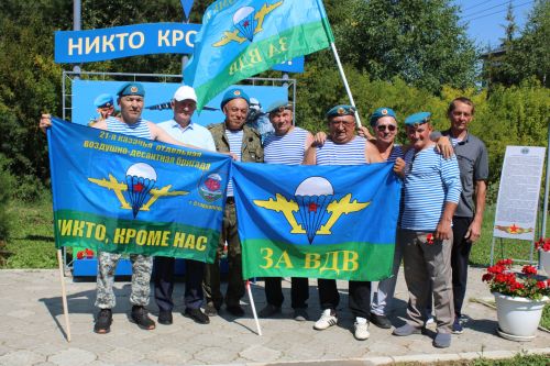Батыр, курку белмәс егетләр гаскәре