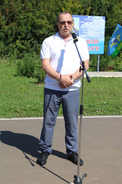 Батыр, курку белмәс егетләр гаскәре