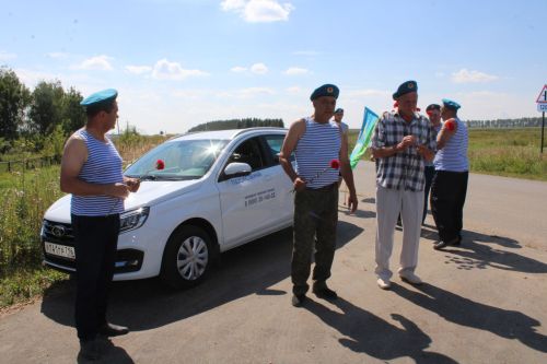 Батыр, курку белмәс егетләр гаскәре