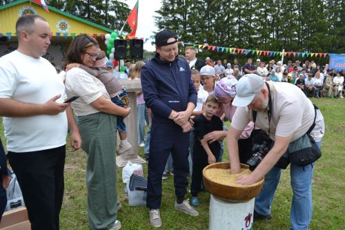 «Түгәрәк уен + Блогерлар сабан туе» (фотолар)