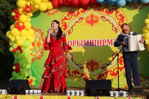 Салютлы тамаша