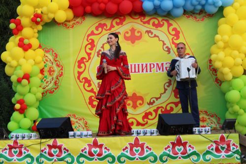 Салютлы тамаша