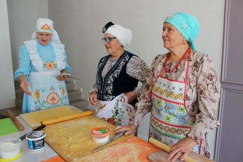 Оста куллы, җитез хуҗабикәләр бәйгесе