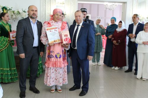 Оста куллы, җитез хуҗабикәләр бәйгесе