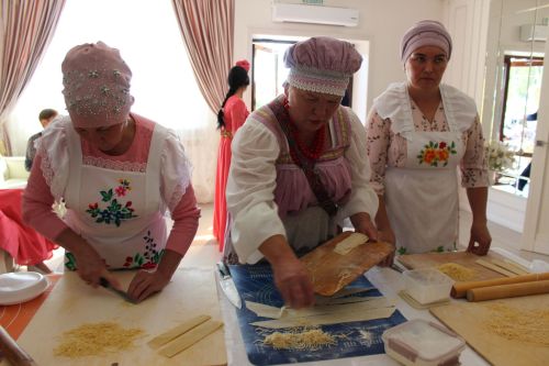Оста куллы, җитез хуҗабикәләр бәйгесе
