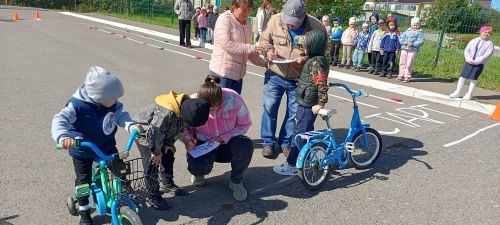 «Әти, әни, мин – велосипед гаиләсе» район бәйгесе узды