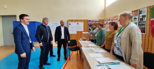 Олы яшьтә булуына карамастан сайлауда катнашты