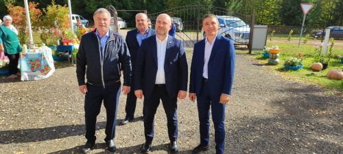 Олы яшьтә булуына карамастан сайлауда катнашты