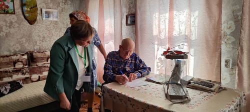 Олы яшьтә булуына карамастан сайлауда катнашты