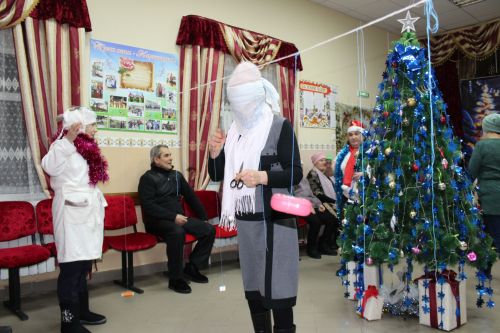 Дәү әниләр, дәү әтиләр өчен Чыршы бәйрәме