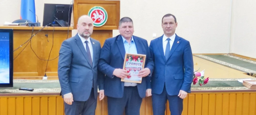 Конкурс нәтиҗәләре буенча  җиңүчеләрне бүләкләделәр