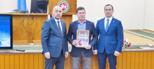 Конкурс нәтиҗәләре буенча  җиңүчеләрне бүләкләделәр