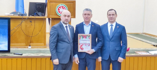 Конкурс нәтиҗәләре буенча  җиңүчеләрне бүләкләделәр