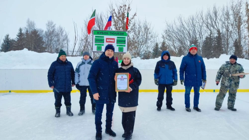 Олы Тиләҗе авылы Кубогына хоккей ярышлары узды