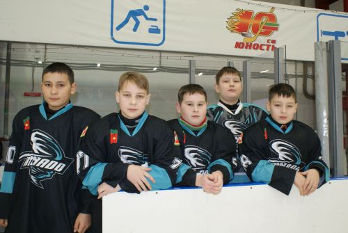 Хоккей йолдызлары – Теләчедә