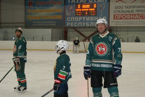 Хоккей йолдызлары – Теләчедә