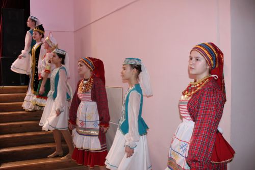 Теләчедә Ватанны саклаучылар көне уңаеннан тантаналы бәйрәм концерты булды