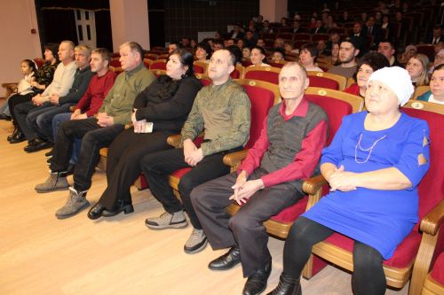 Теләчедә Ватанны саклаучылар көне уңаеннан тантаналы бәйрәм концерты булды