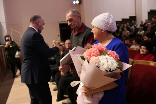 Теләчедә Ватанны саклаучылар көне уңаеннан тантаналы бәйрәм концерты булды
