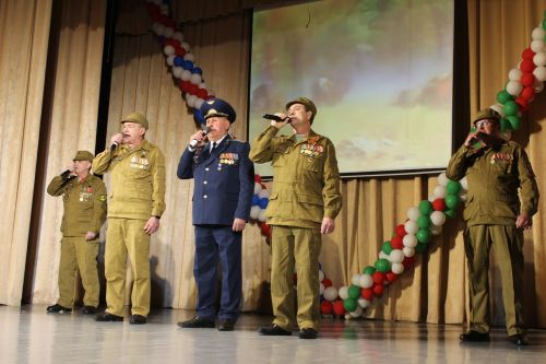 Теләчедә Ватанны саклаучылар көне уңаеннан тантаналы бәйрәм концерты булды