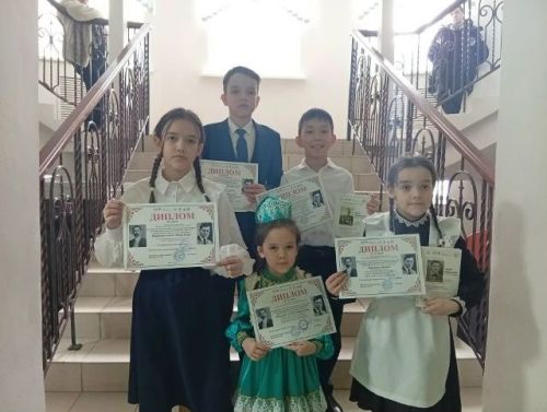 Халыкара шигырь сөйләүчеләр конкурсының йомгаклау тантанасында катнаштылар