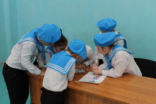 Кечкенәдән өйрәнеп үсәләр