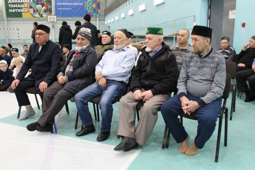 Теләчедә Ураза Гаете намазлары узды (фоторепортаж)