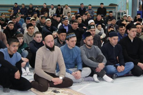 Теләчедә Ураза Гаете намазлары узды (фоторепортаж)