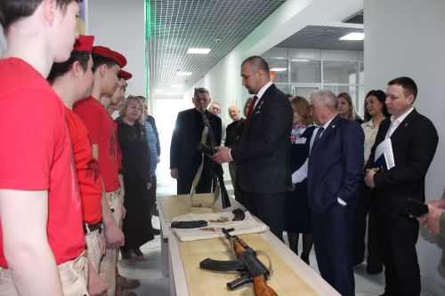 Россия Герое безнең районда (фоторепортаж)