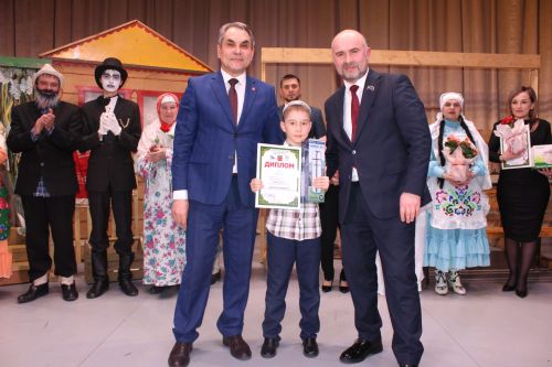 Халыкара театр көне уңаеннан