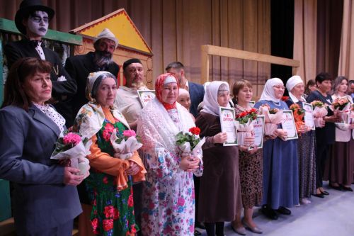 Халыкара театр көне уңаеннан
