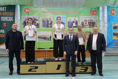 Кул көрәше  тәмам - бүләкләү тантанасыннан  фоторепортаж