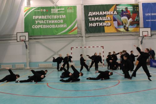 Теләчегә иң көчле балалар җыйналды