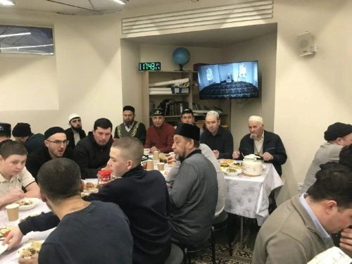Рамазан аенда ифтар мәҗлесләре уздыру күркәм гамәл