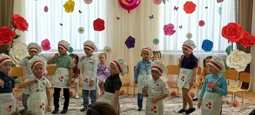Районда 8 Мартка багышланган  бәйрәм иртәләре башланды