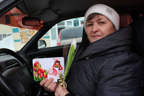 Автоледиларга - чәчәкләр