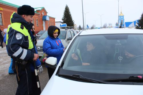 Автоледиларга - чәчәкләр