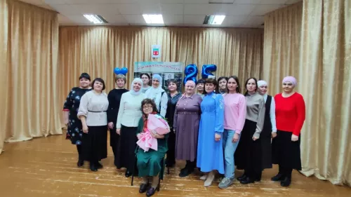 Шәткедә «Туган якның сүнмәс нуры Сез»! дип исемләнгән кичә узды