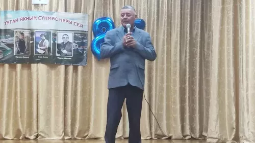 Шәткедә «Туган якның сүнмәс нуры Сез»! дип исемләнгән кичә узды