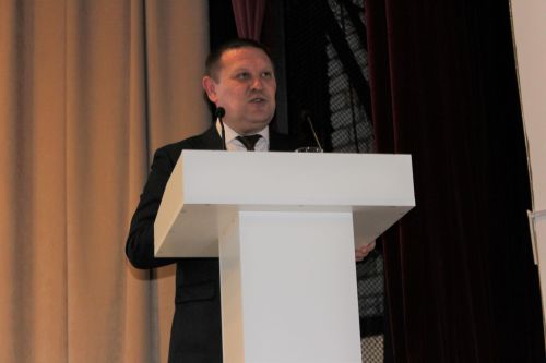 Эшмәкәрләр форумында